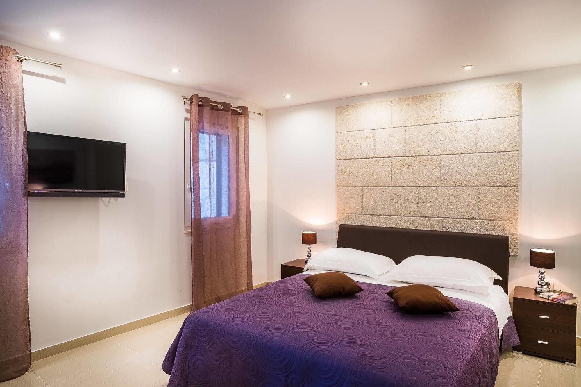 Split Oasis Studio Apartments Dış mekan fotoğraf