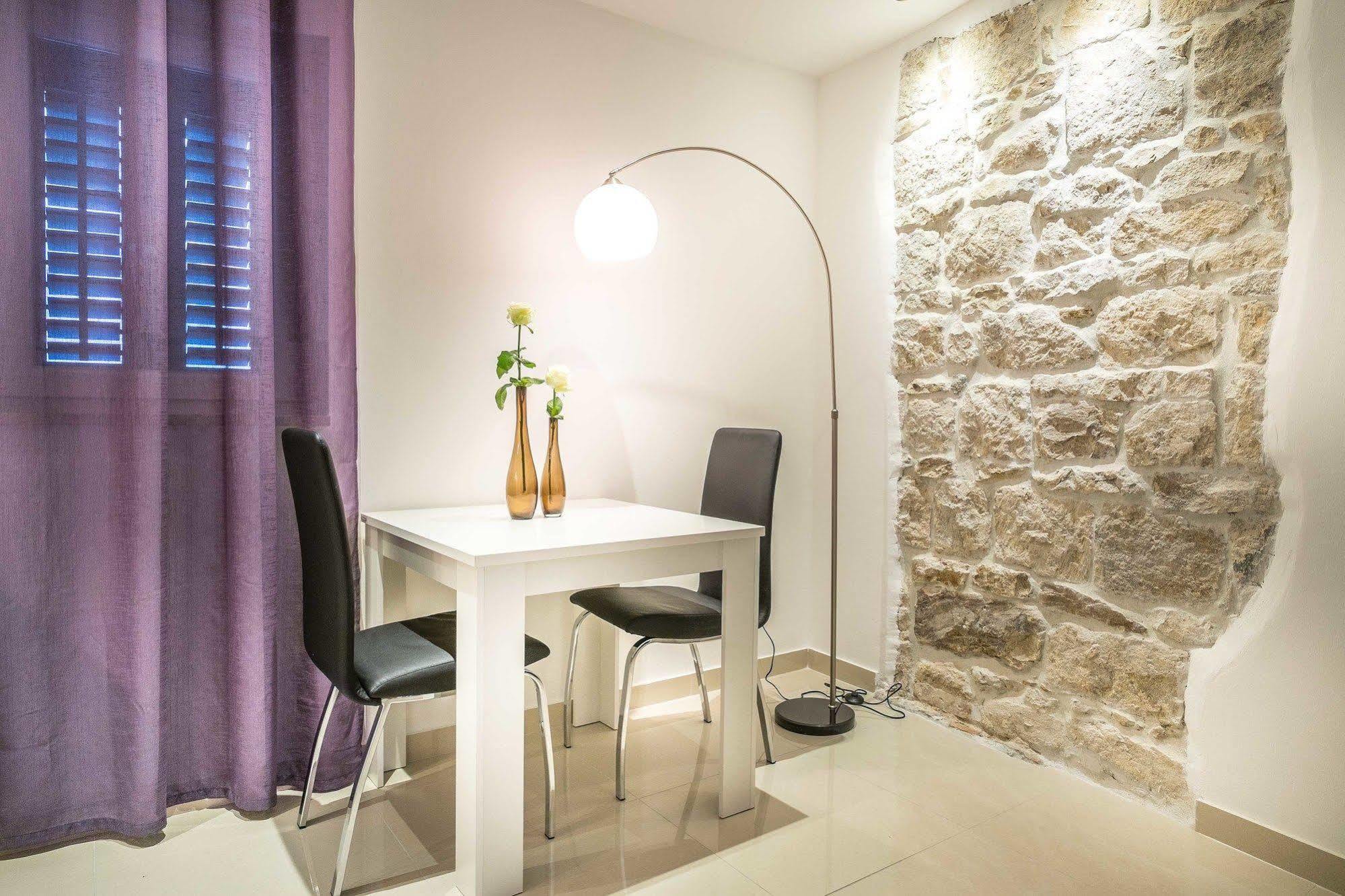 Split Oasis Studio Apartments Dış mekan fotoğraf