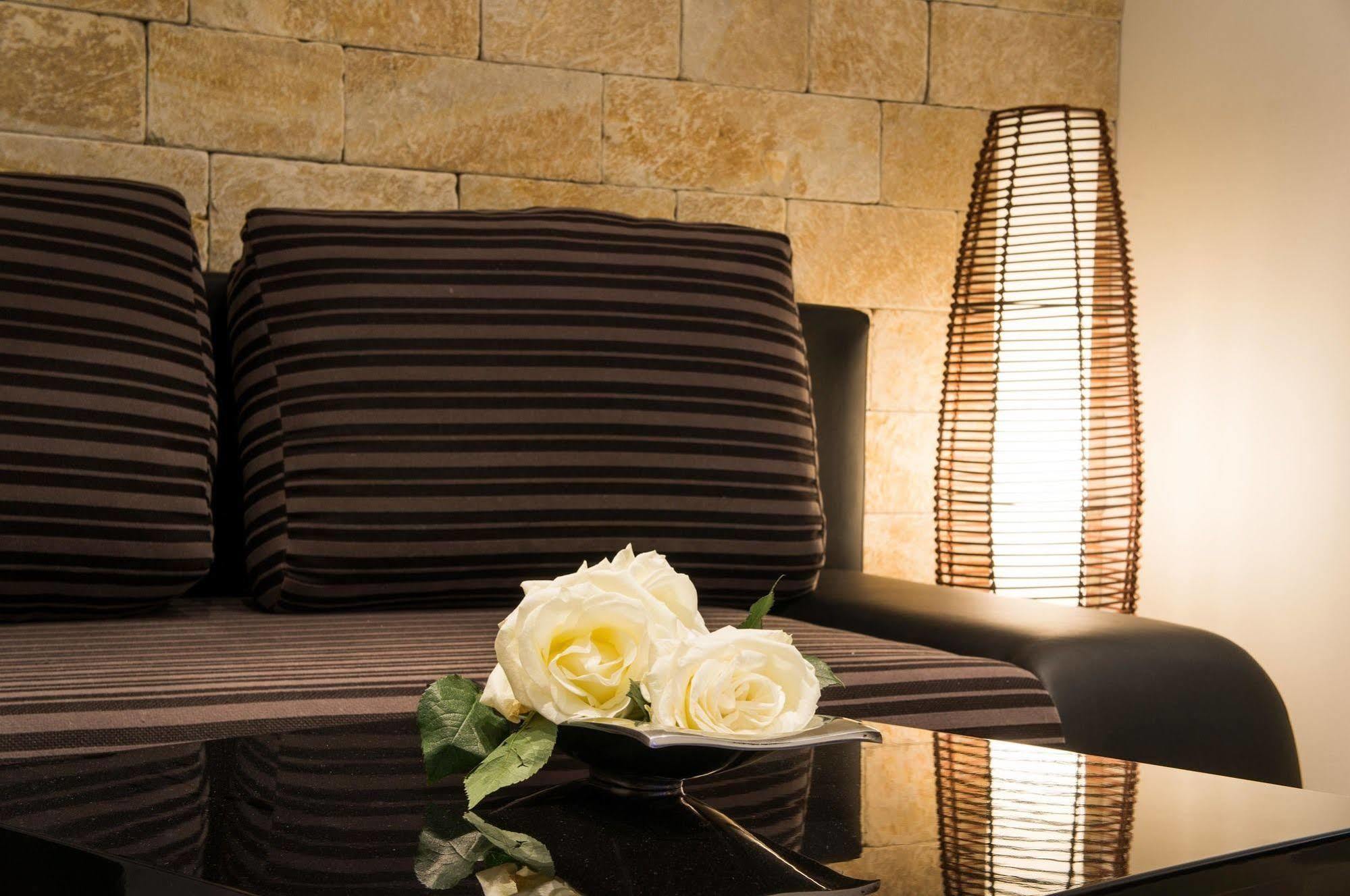Split Oasis Studio Apartments Dış mekan fotoğraf
